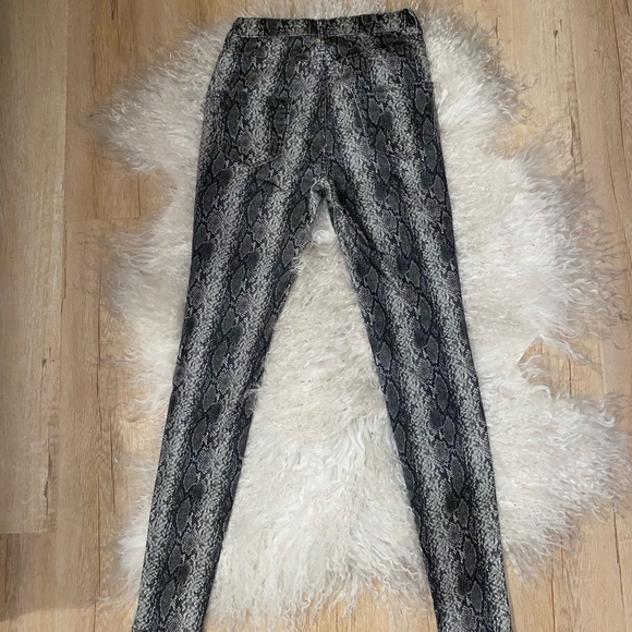 Bagatelle NYC Snake Skin Jeans - Picture 7 of 7
